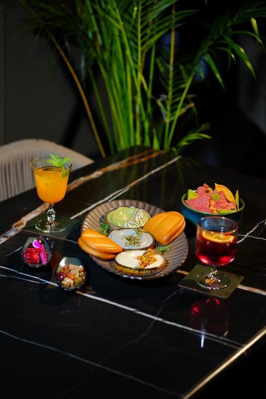 Palm Restaurant moment 9